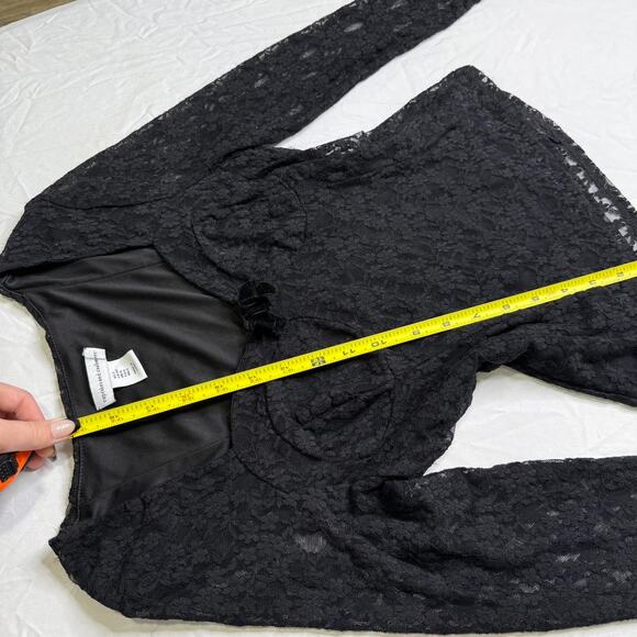 Black lace long sleeve top - Picture 6 of 7